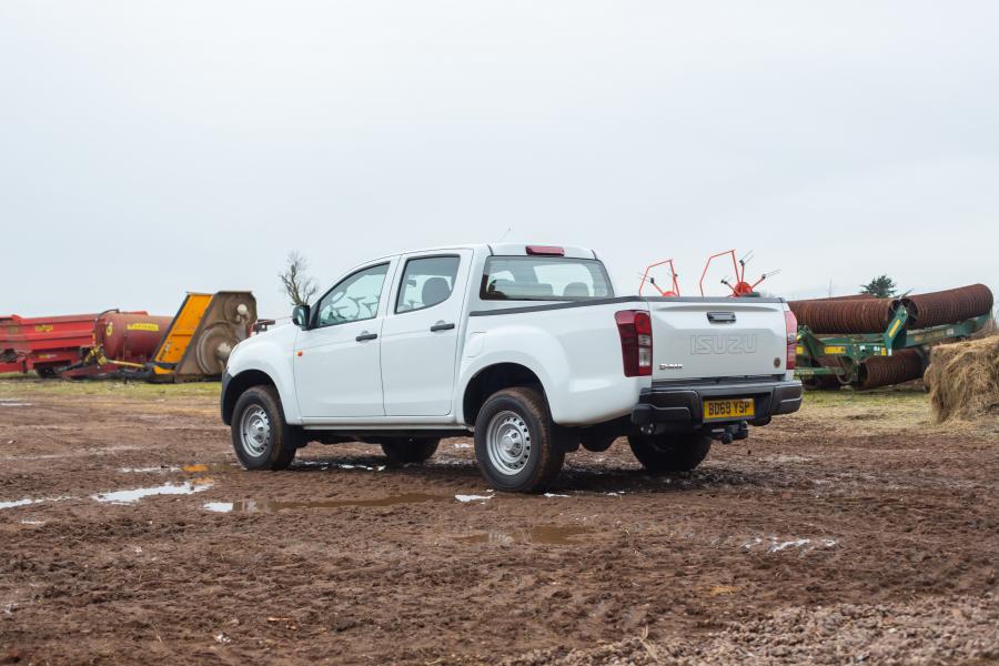  Isuzu D-Max Ultility Double Cab 2018 года  (UK) (фото 14 из 24)